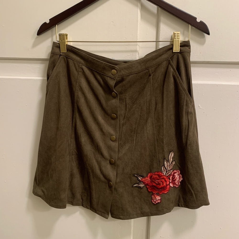 Andre by Unit faux suede button down skirt